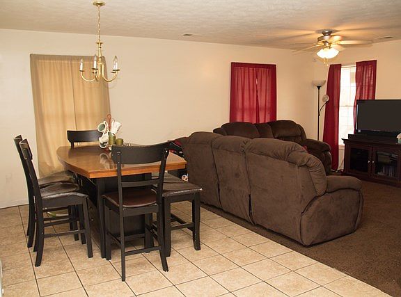 4th image of 207 Saint Johns Pl