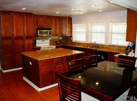 5th image of 11841 Orange Grove Cir