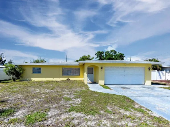 9215 Kingston Rd, Bradenton, FL 34210