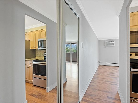 5th image of 1035 Colorado Boulevard #302