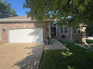 4656 S Shady Lake Ct, Springfield, MO 65810