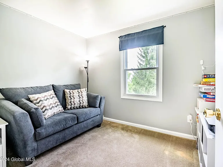 10 Corina Ct — Photo 9