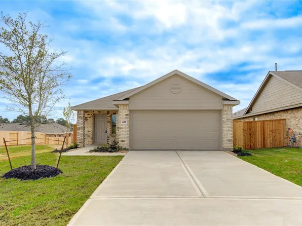 617 Roaring Falls Dr, Willis, TX 77378