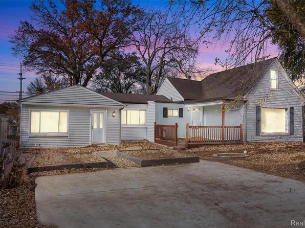 11254 Lincoln St, Taylor, MI 48180