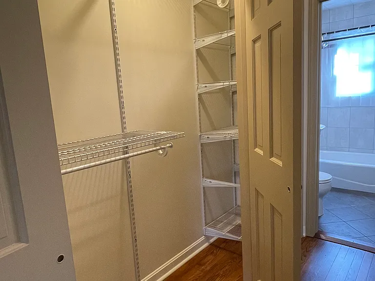 127 Jackson Ave #A — Photo 9