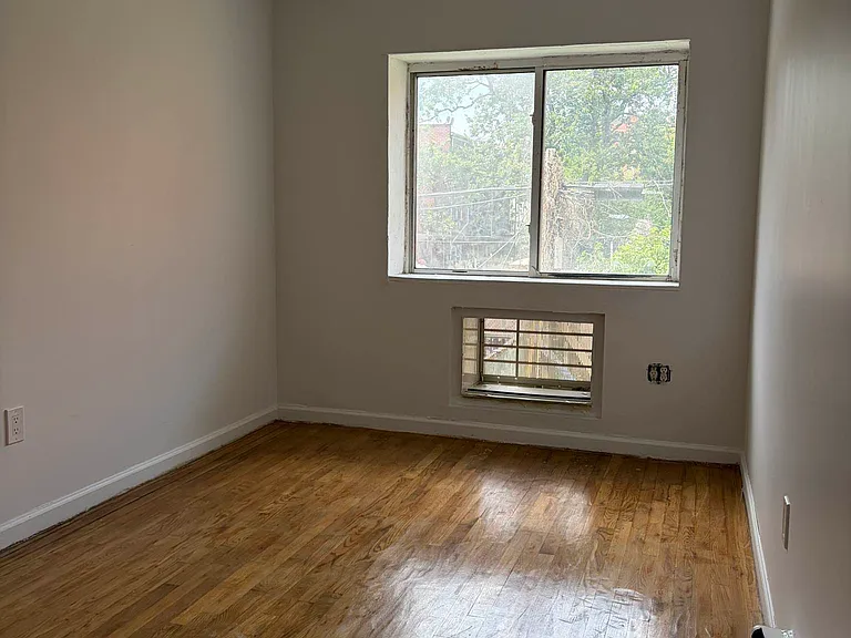 93-11 Lamont Ave #2R — Photo 3