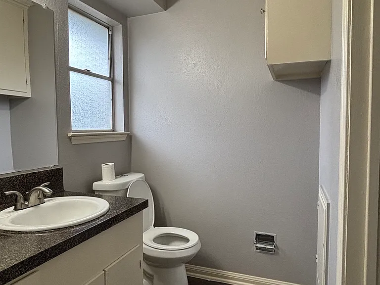 526 E Orange St #1 — Photo 7