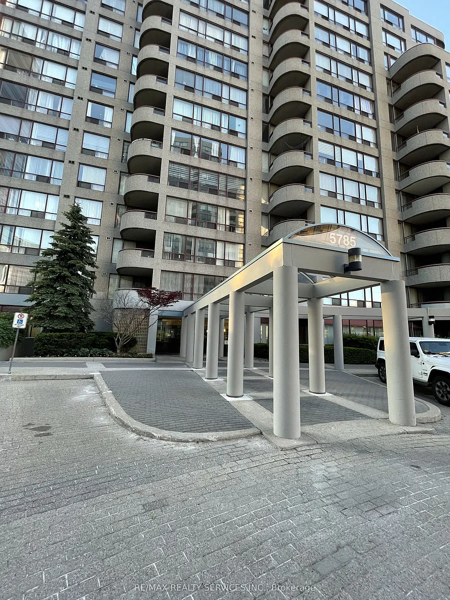 Building Photo - 5785 Yonge St #207