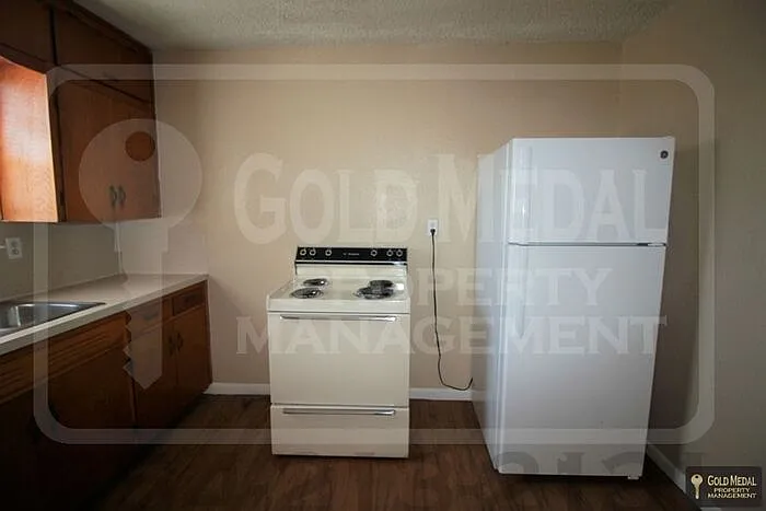 926 J R Ct — Photo 7
