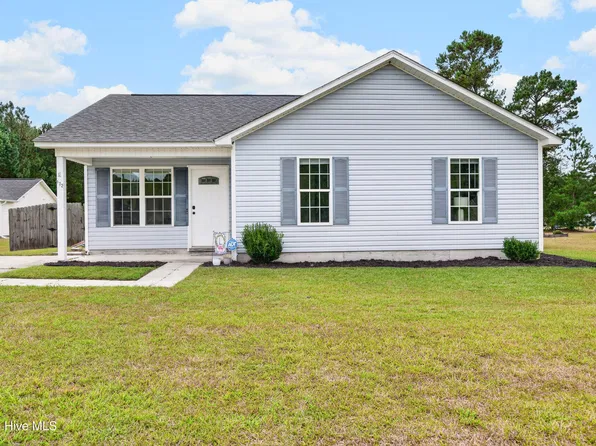 172 Ashbury Park Lane, Richlands, NC 28574