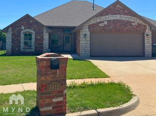 3412 Valley Holw, Norman, OK 73071