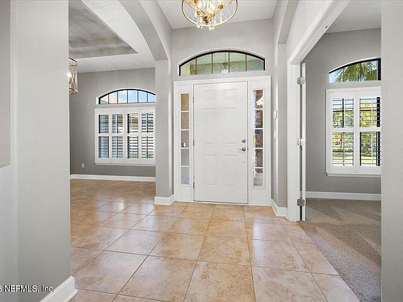 3rd image of 34018 CRAB APPLE Court