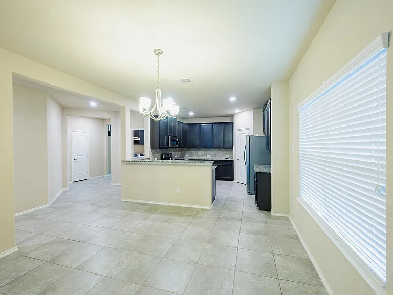 9821 Prairie Dog Ln — Photo 7