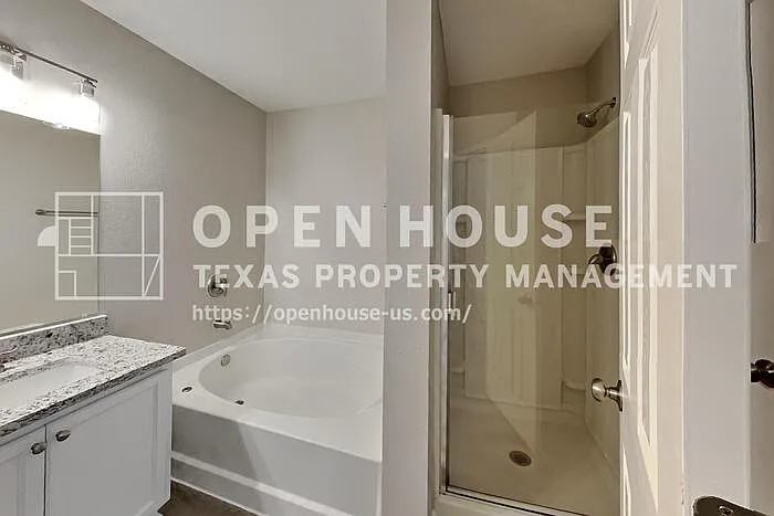 2903 Lake Vista Dr — Photo 9
