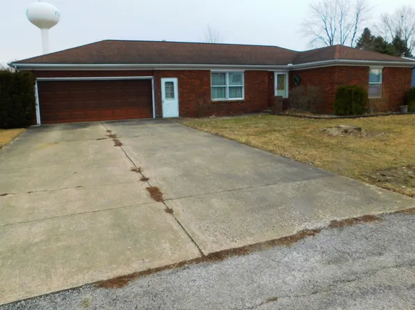 721 N Leona Ln, Forrest, IL 61741