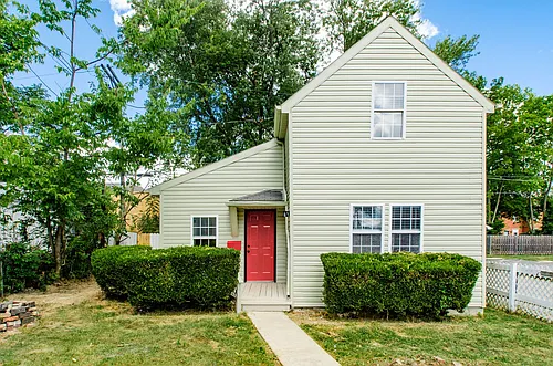 1426 E Rich St Photo 1