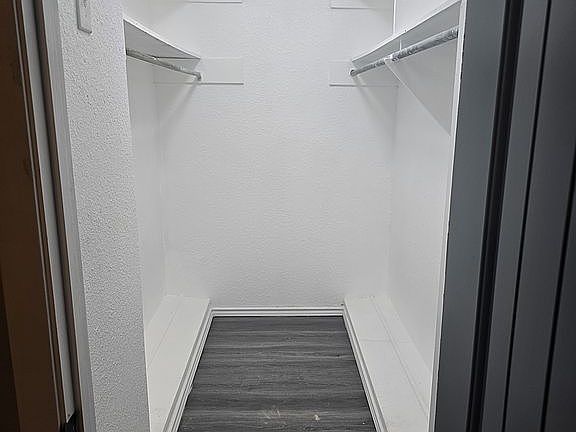 3rd image of 2020 Matagorda Dr