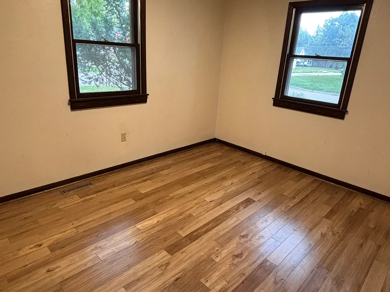 2 bed, $850 — Photo 4