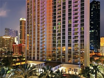 135 Harmon Ave #1201, Las Vegas, NV, 89109
