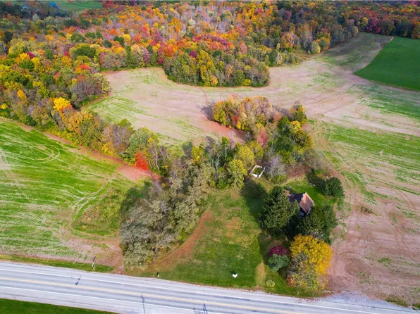 1821 Perry Hwy, Portersville, PA 16051