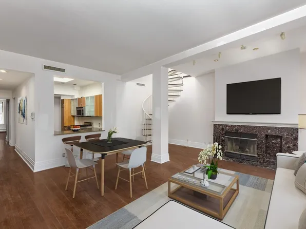 310 East 15th Street image 3 of 12