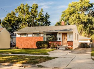 21619 Fresard St, Saint Clair Shores, MI