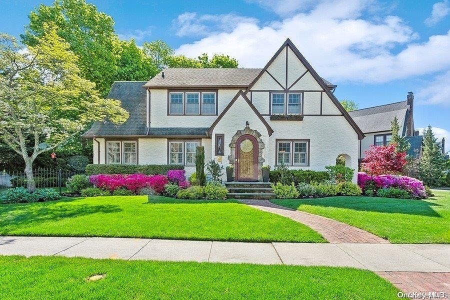 1st image of 375 Brower Avenue