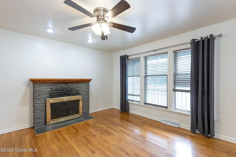 3rd image of 295 Rowland Street