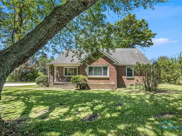 26331 Pemberville Rd, Perrysburg, OH 43551