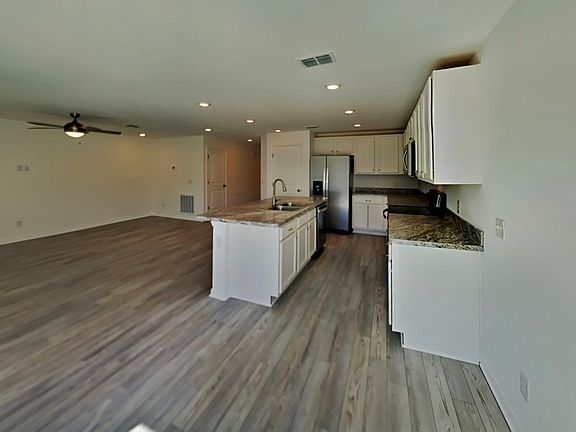 5th image of 213 Linda Ln