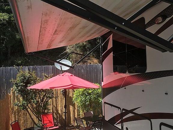 Porch, deck& privet backyard