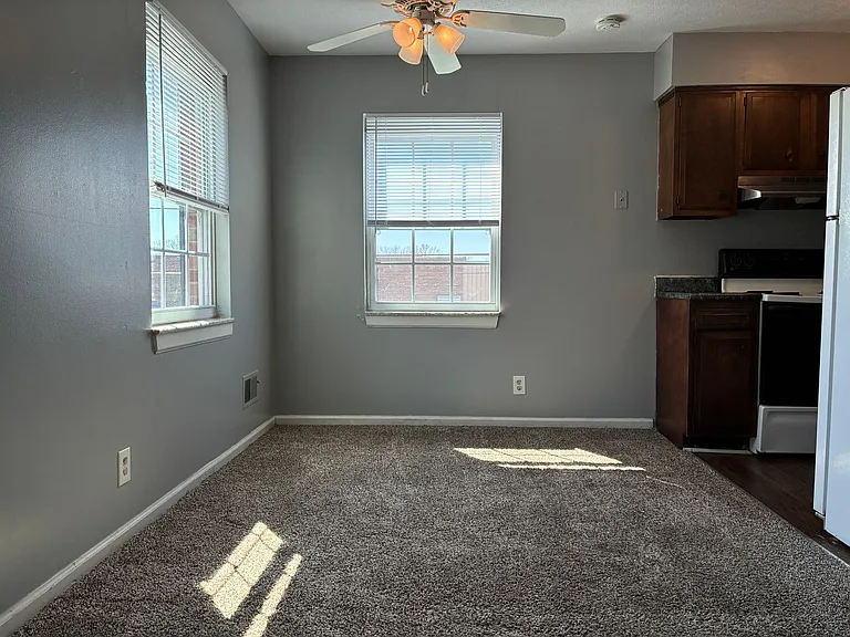4405 Landside Drive — Photo 7