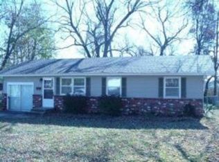 1318 W Bennett St, Springfield, MO 65807