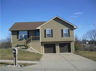 2213 Glenside Rd, Kearney, MO 64060