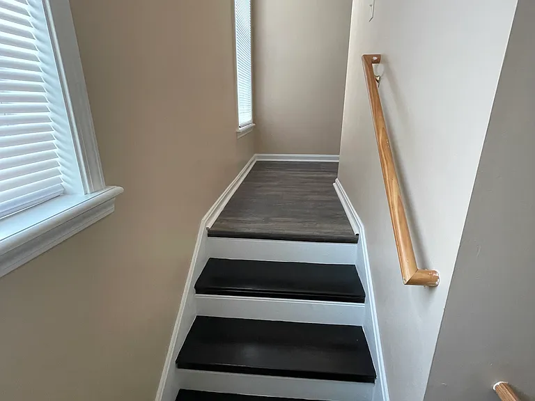 710 Finzer St — Photo 17