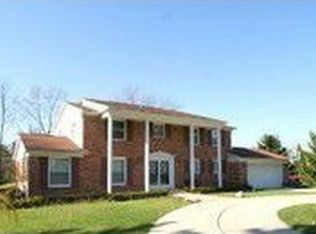 5530 Swan Lake Dr, West Bloomfield, MI 48322