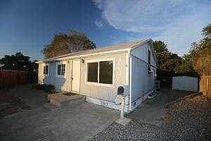 1st image of 1002 Warren Ct