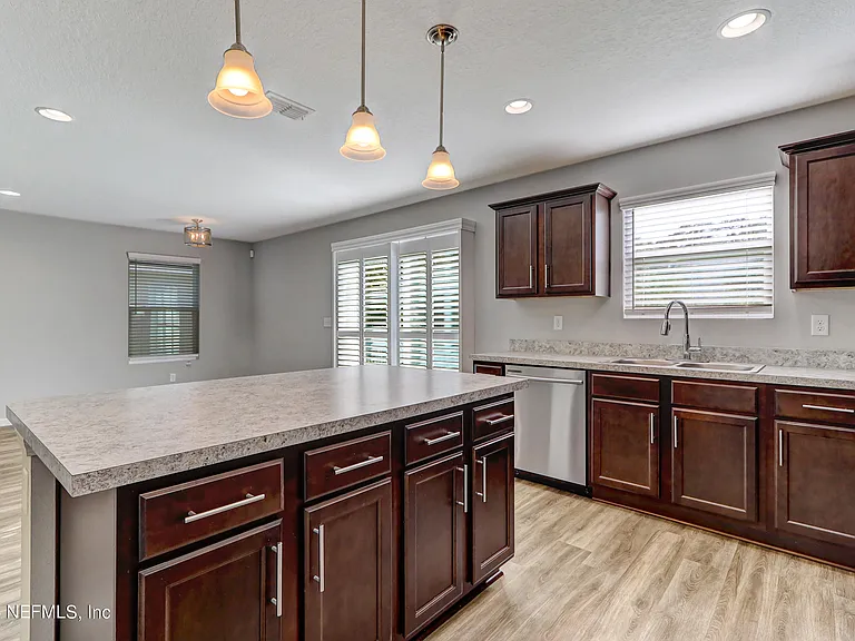 11278 Margarets Landing Pl — Photo 14