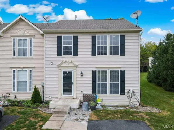 4403 Apple Blossom Dr, Center Valley, PA 18034