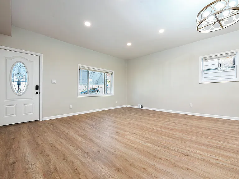 440 Ruxton St — Photo 21