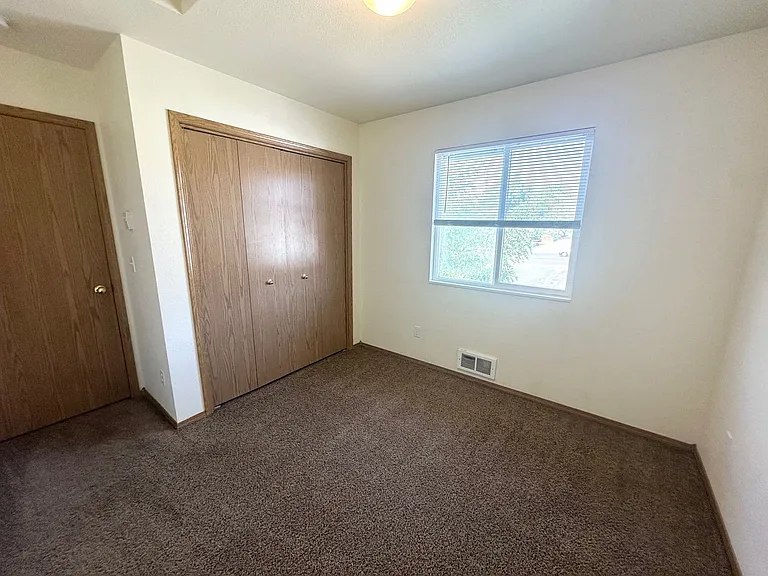 1656 Barlow — Photo 14