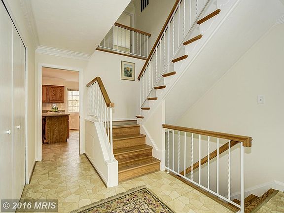 2nd image of 7912 Charleston Ct
