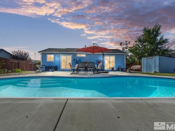 6448 Coquille Ct, Sun Valley, NV 89433