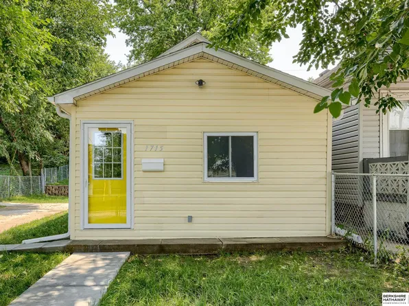 1715 S 18th St, Omaha, NE 68108