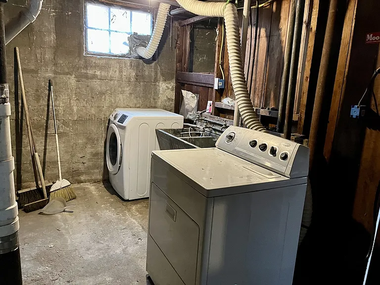 32 Goodrich Rd #1 — Photo 12