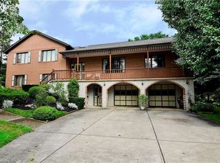 31451 Eddy Rd, Willoughby Hills, OH 44094