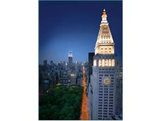 Rented by Douglas Elliman | media 41