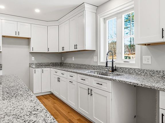 5th image of 30 Hansonville Road