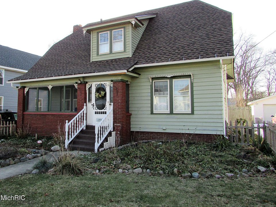 1st image of 171 Union St N