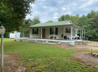 440 New Hope Rd, Big Sandy, TN 38221